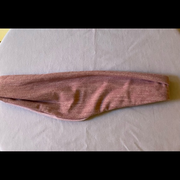 Lululemon headband pink/purplish color - Picture 2 of 2